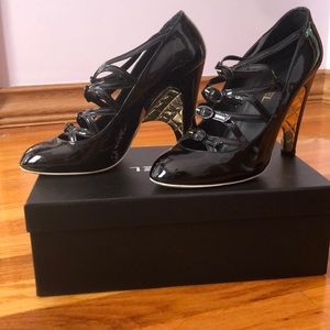 Chanel Mary Janes size 40 sexy heel!